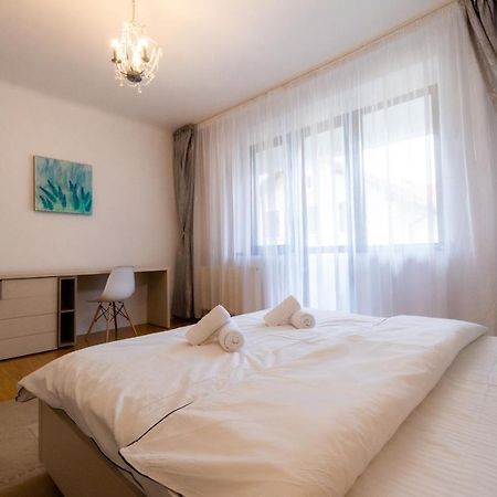 Ardor Apt - Bright And Secluded Apartment In The Heart Of Old Town Braşov Exterior foto