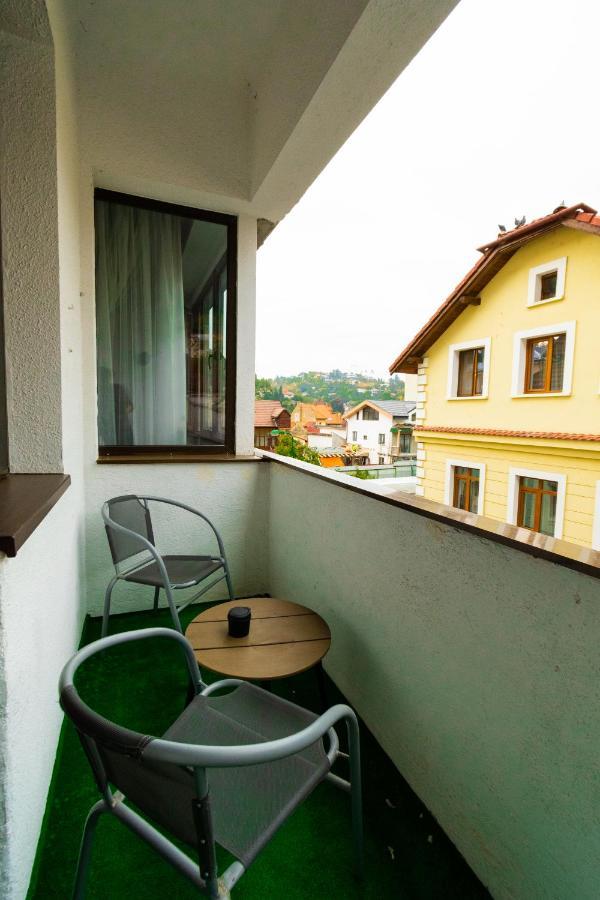 Ardor Apt - Bright And Secluded Apartment In The Heart Of Old Town Braşov Exterior foto