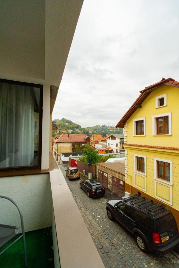 Ardor Apt - Bright And Secluded Apartment In The Heart Of Old Town Braşov Exterior foto